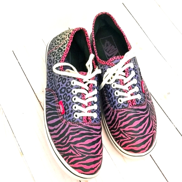 Vans Animal Print Sneakers Shoes - Picture 2 of 8
